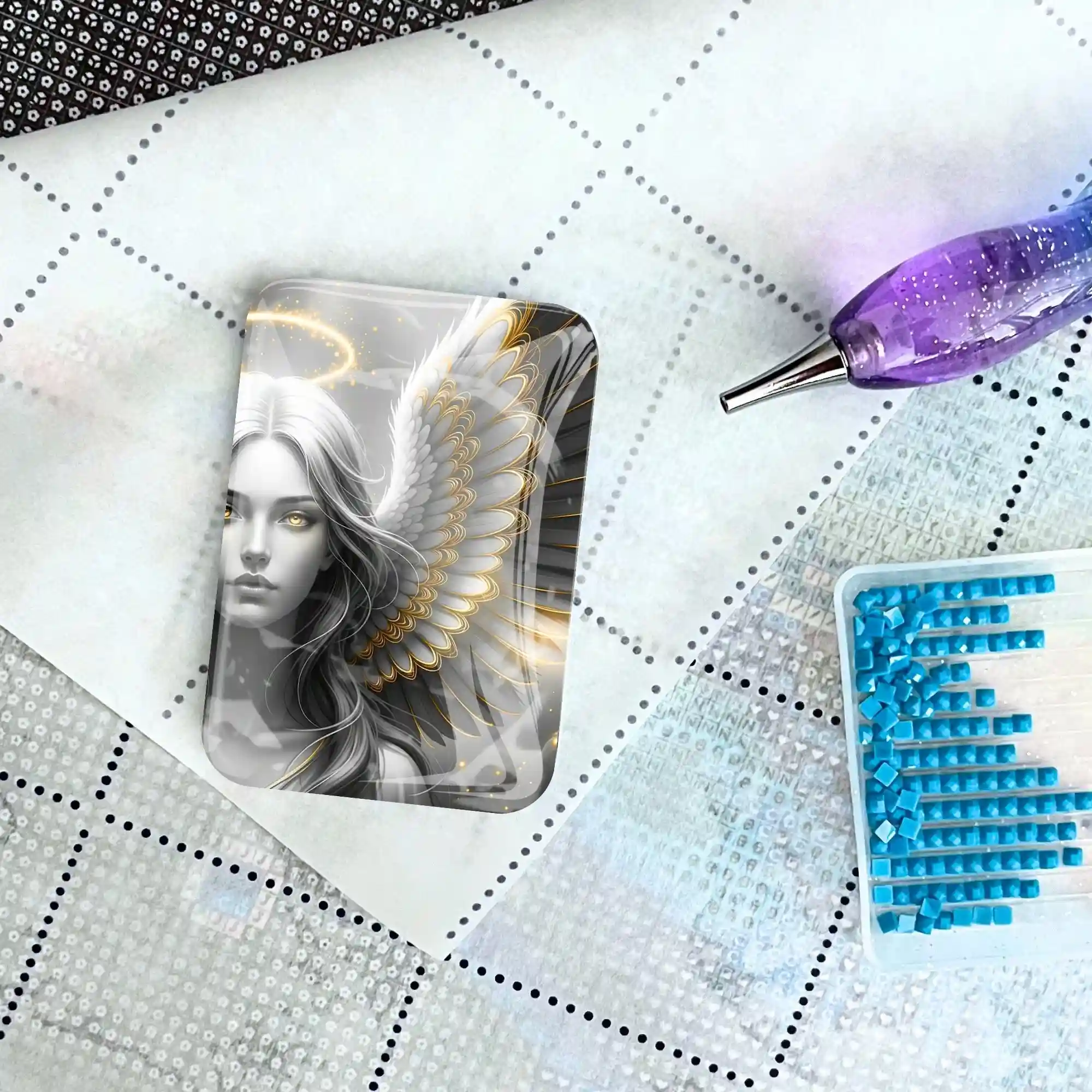 Cover Minder - Golden Angel - Image 2