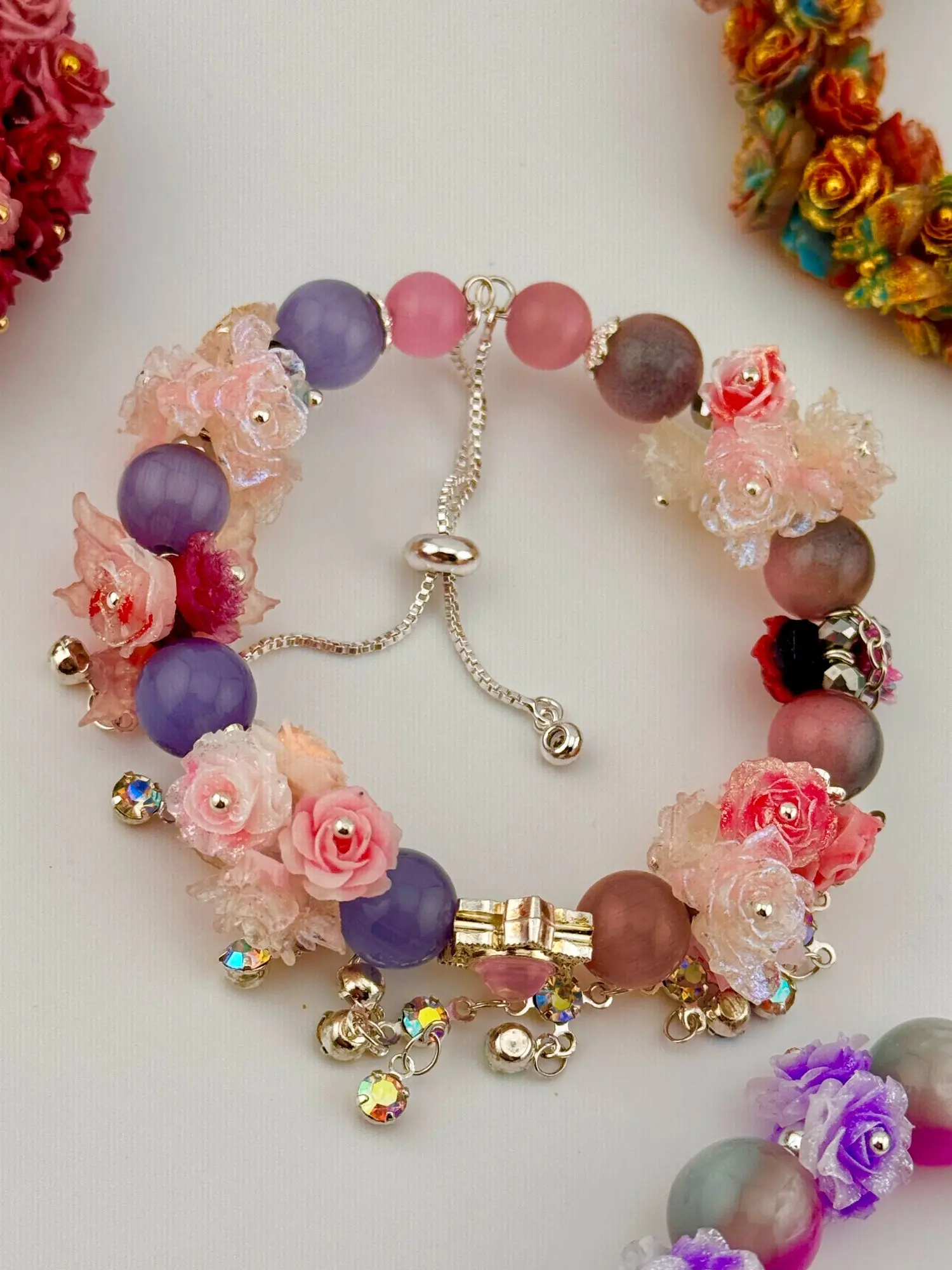 Moni’s Soft Flower Armband Premium - Image 3